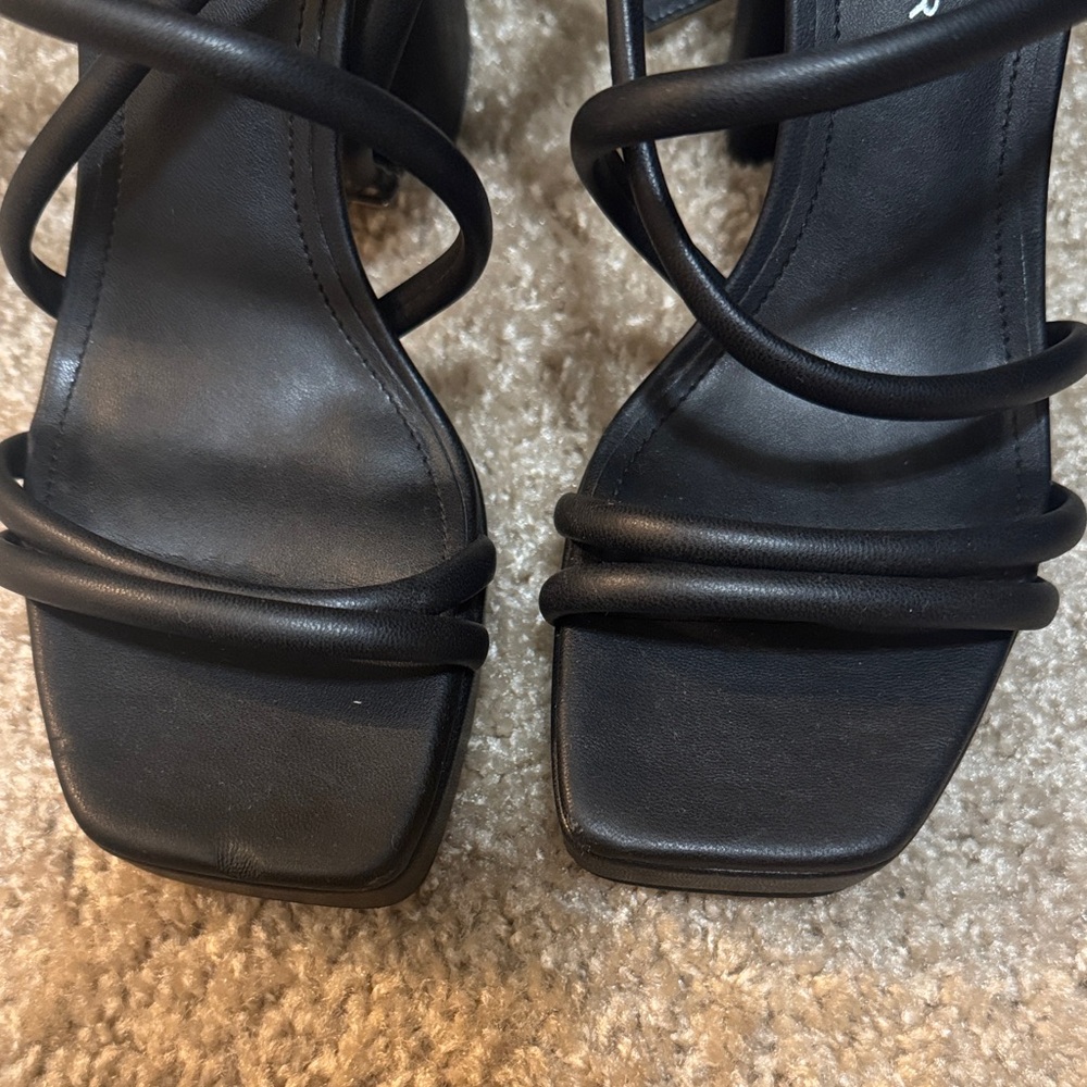 Marc Fisher Black Strappy Block Heel Sandals - Picture 2 of 7